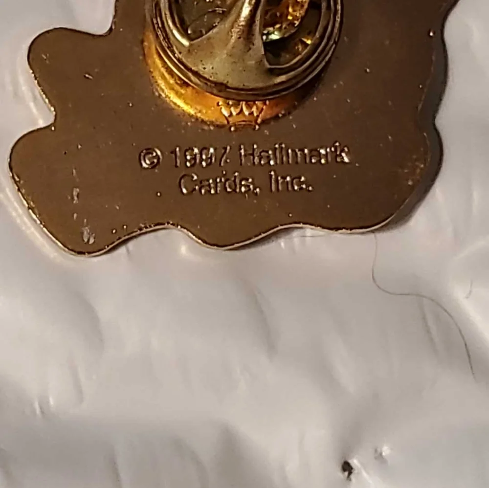 Letters To Santa Christmas PinBack Brooch Santa & Elf at the Mailbox 1997
